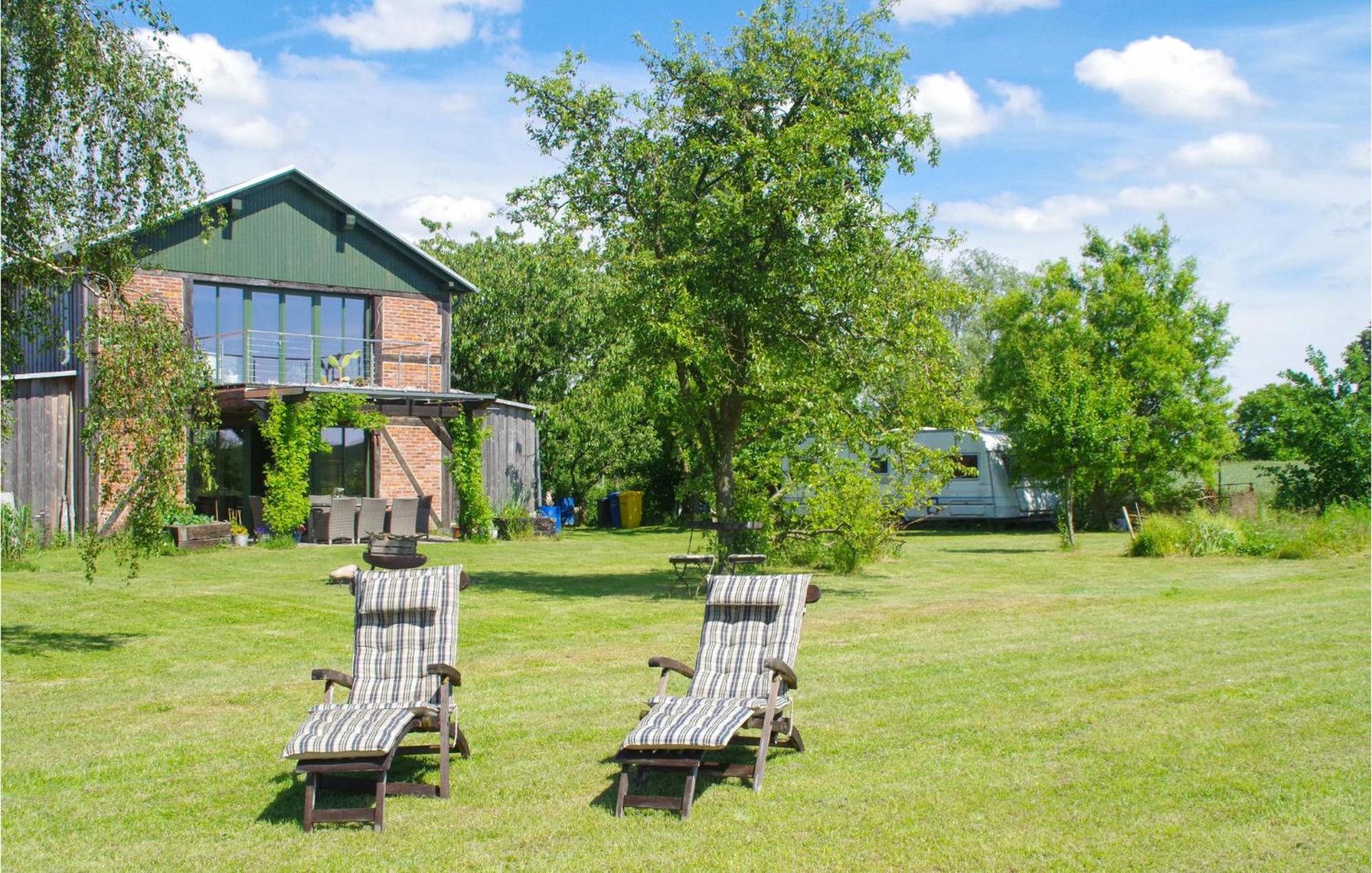 Lovely Home In Am Salzhaff With Kitchen Pepelow Esterno foto